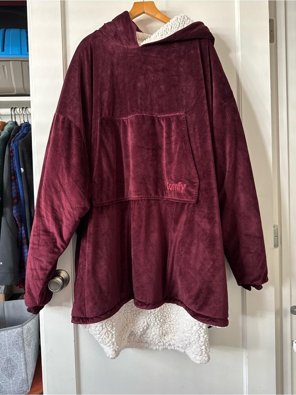 The Comfy Oversized Sherpa-Lined Hoodie Jacket in Burgundy
